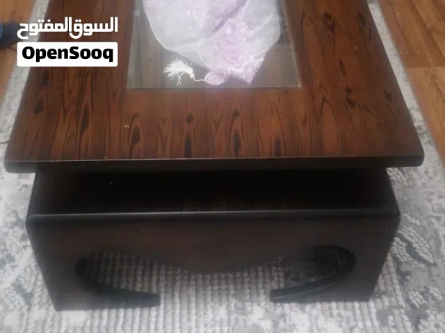 طقم طاولات وسط بحالة جيدة للبيع