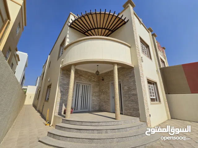 350 m2 5 Bedrooms Villa for Rent in Muscat Al Khoud