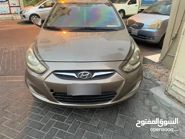 Hyundai accent 2013 for sale in good condition.