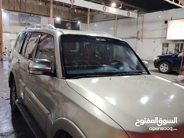 Used Mitsubishi Pajero in Farwaniya