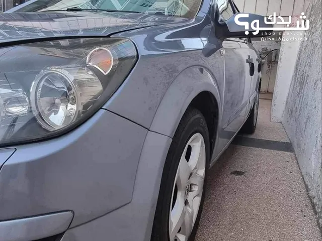 Opel Astra 2005 in Nablus