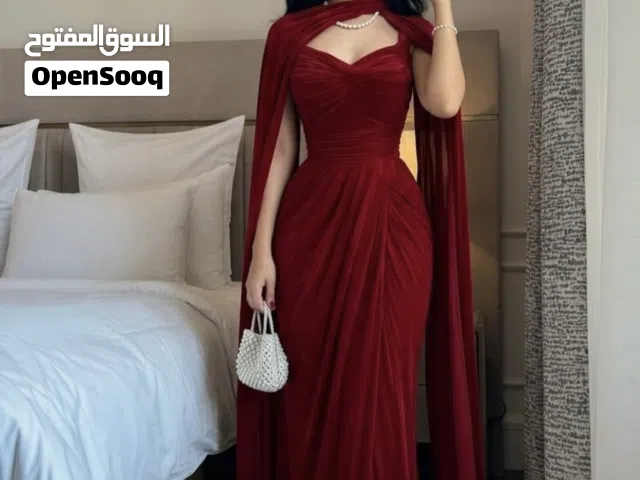 فستان جديد يموت