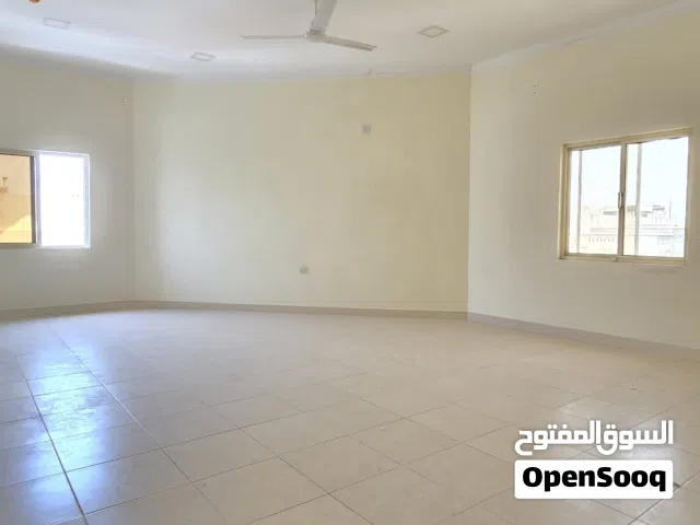 110 m2 2 Bedrooms Apartments for Rent in Muharraq Galaly