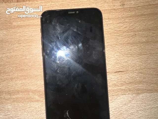 آيفون11برو ماكس بحاله ممتازه