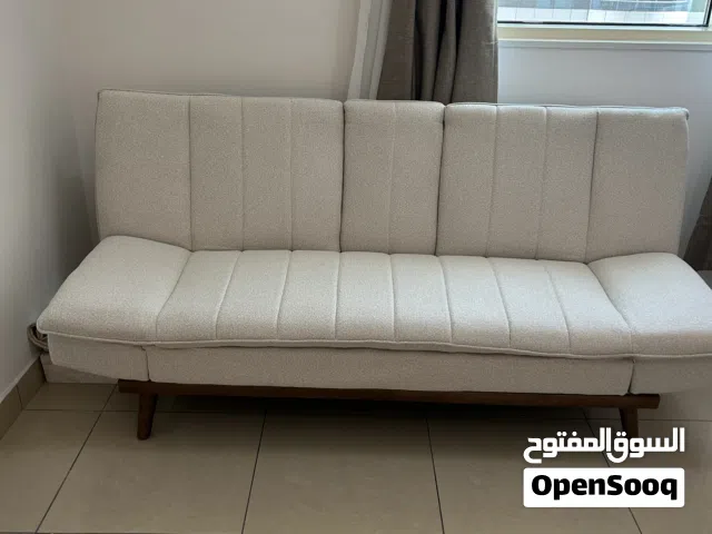 أرجوحة  من دانوب وكنبة سرير من هوم سنتر جديدة غير مستعملة