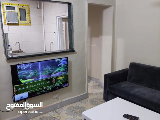 شقه للايجار مفروش في الدقي شارع نوال