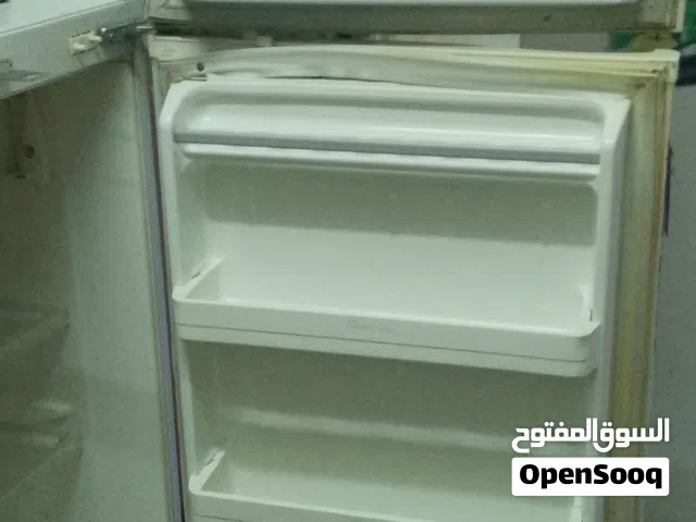 ثلاجه للبيع