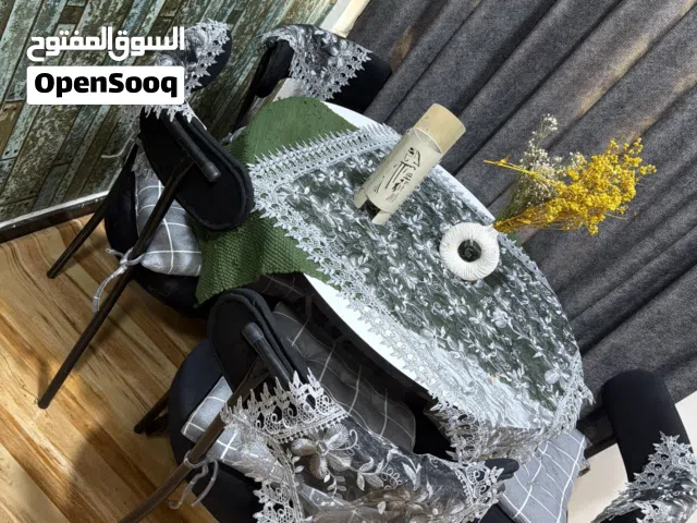 طاوله طعام