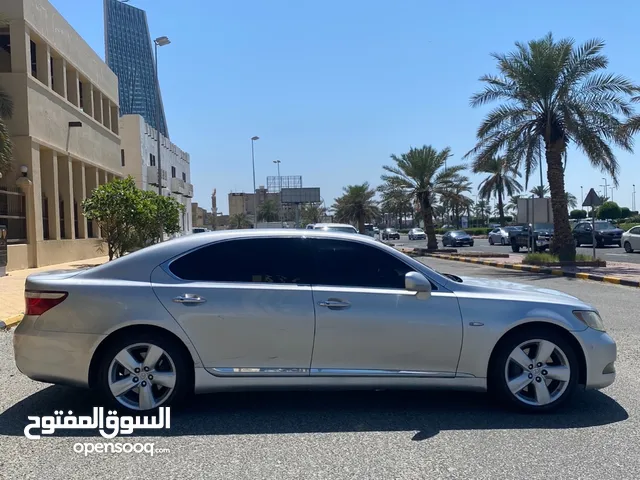 Used Lexus LS in Kuwait City