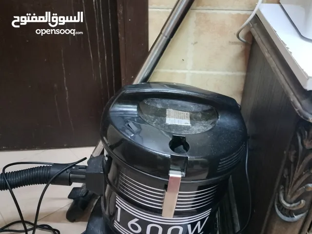 مكنسة كهربائية بحالة جيدة 1600 وات