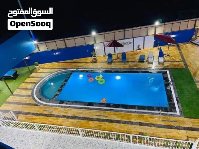 كل ما يختص ببرك السباحة والشلالات والجاكوزي وتدفئة البرك والحمامات المغربية والتركية وعلاج مياه المس