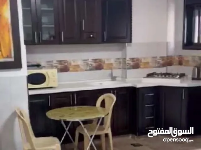 ثلاث غرف نوم مفروشة للايجار قرب عمارة مكاوي