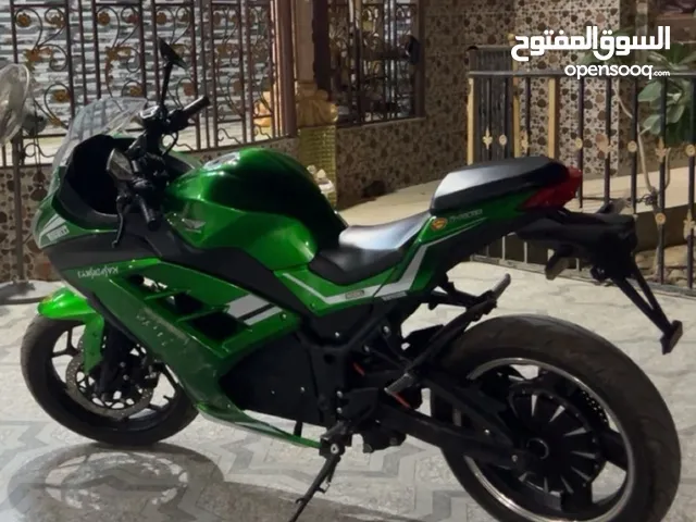 دراجة كهربائية شكل رهيب نفس CBR للبيع نظيف جدا