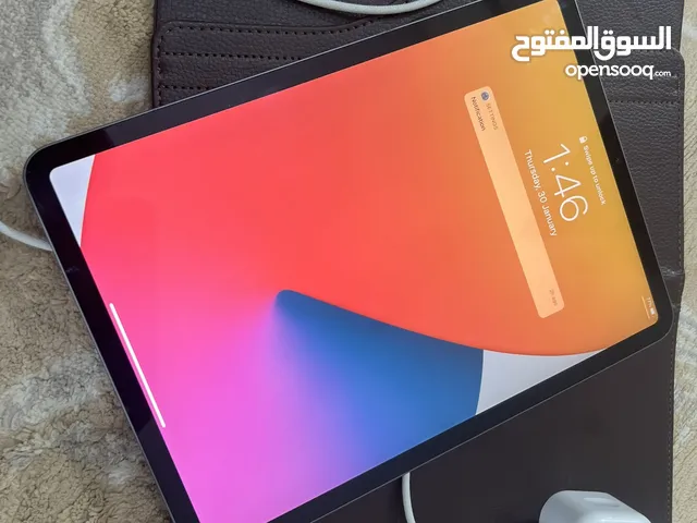 ايباد ابل برو 11 انش 128 قيقا موديل 2020 نظيف مو مفتوح ولا مصلح