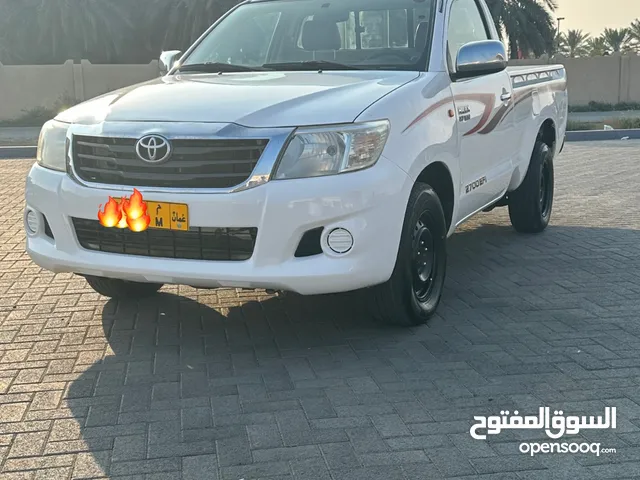 Used Toyota Hilux in Al Batinah