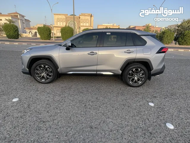 Used Toyota RAV 4 in Al Jahra