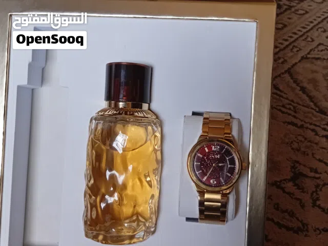 علبتين،عطر أصلي واحده لينك والثانيه سول وساعة يد اصليه نوع سول