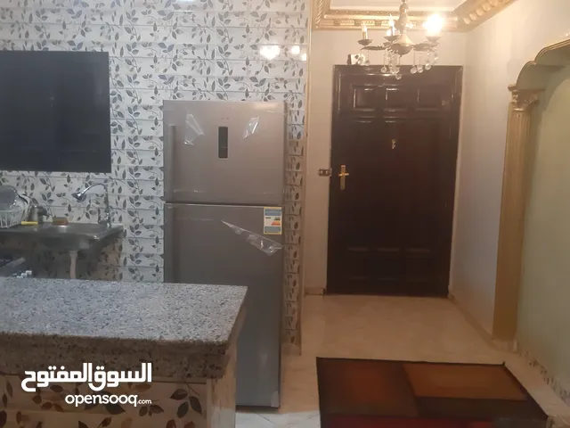 شقة للايجار مفروشة بالكامل سكن هادى اول الهرم وفيصل