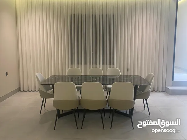 امل لتفصيل الستائر والتنجيد