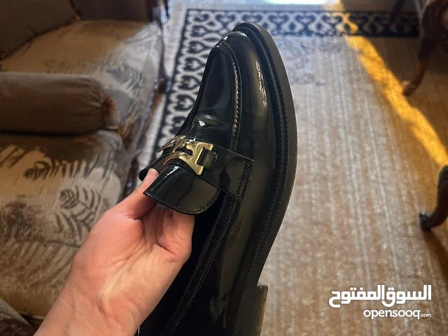 Black Comfort Shoes in Amman