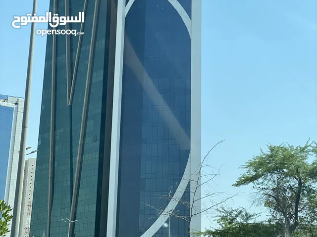مكتب فخم للبيع