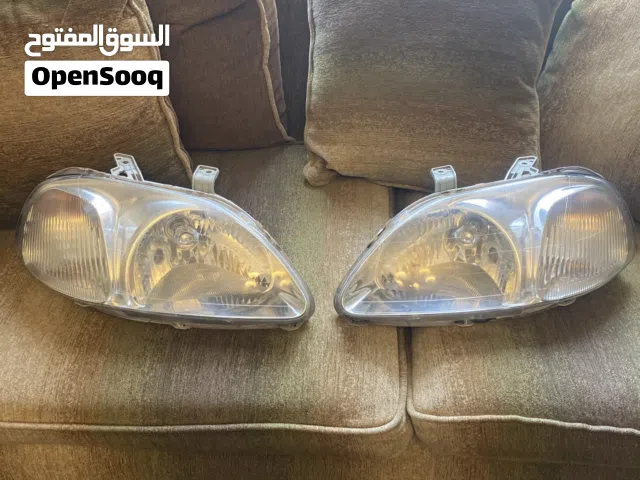 اضوية امامية هوندا سيفيك 96-98 اصلية بحالة ممتازة للبيع بسعر نهائي