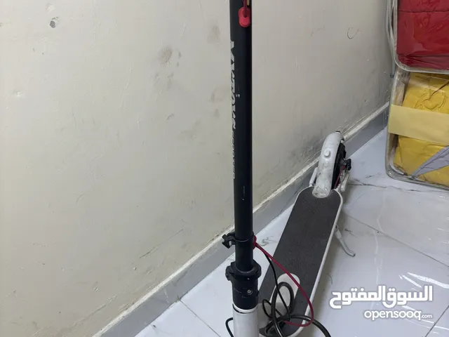 سكوتر ماي تويز، التواير خربانه، مايشحن ،بطاريته ضعيفه ،سرعة العداد 45 بس ما اعرف سرعته الحقيقية