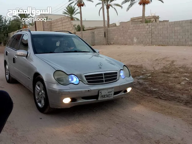 مرسيدس بنز C200 موديل 2001 للبيع