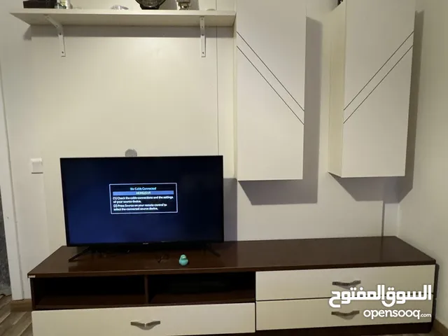 Tv Samsung 40 inch plus TV cabinet