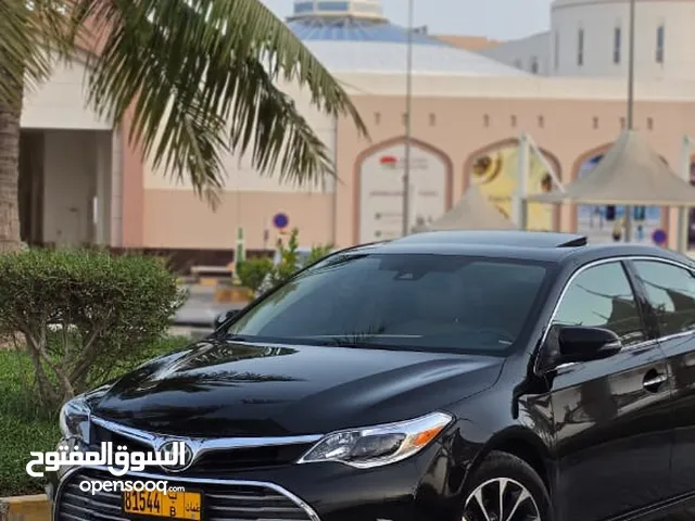 TOYOTA AVALON 2018 XLE BEIGE INTERIOR