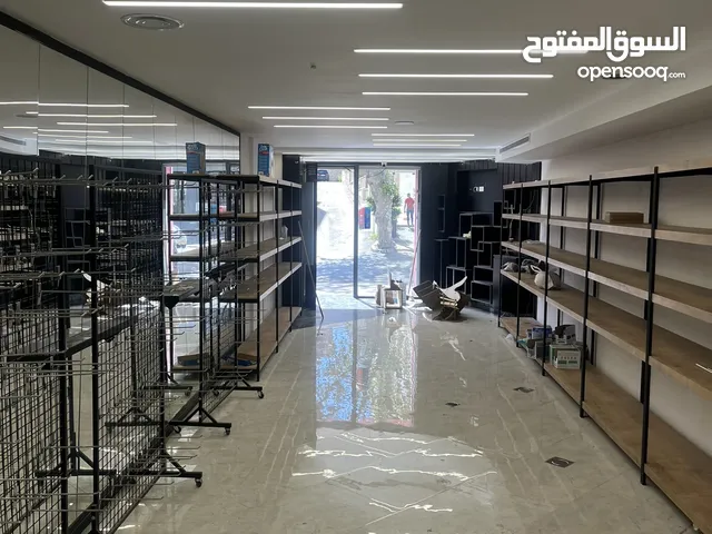 محل تجاري على الشارع الرئيسي في المصيون