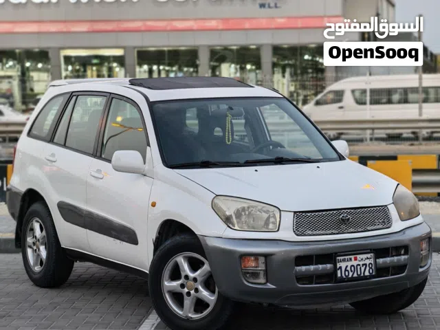 2002 تويوتا راف فور Basic