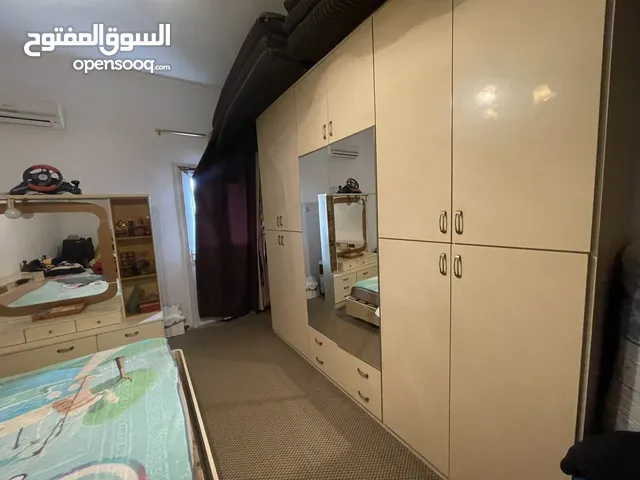 دار نوم ايطاليه للبيع حالة جيده جدا