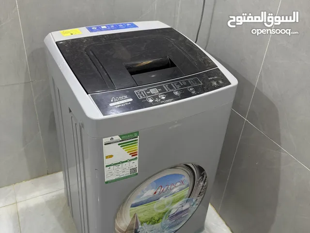 ثلاجة و فرن مع الغاز و غسالة و قطعه المطبخ و ميكروويف إستعمال نظيف جدا شبة الجديد