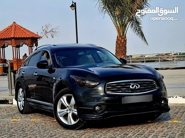 Used Infiniti EX35 in Basra