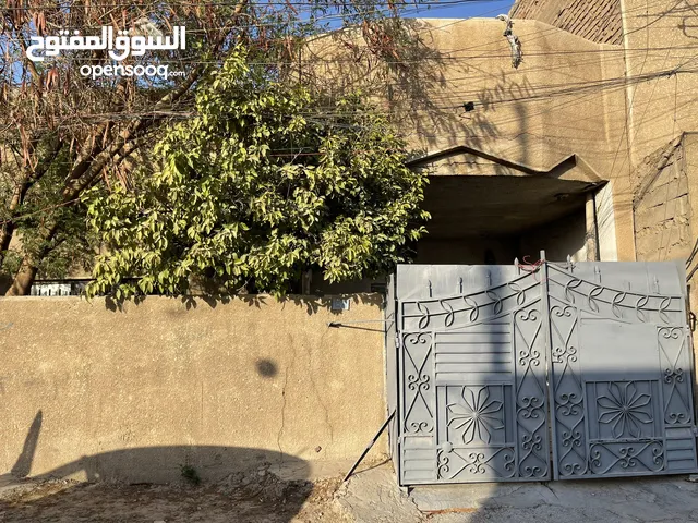 120 m2 2 Bedrooms Townhouse for Sale in Baghdad Other