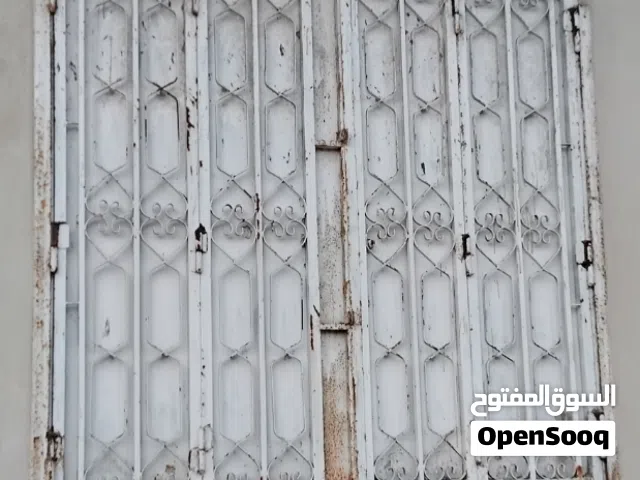 السلام عليكم باب حديد مستعمل للبيع