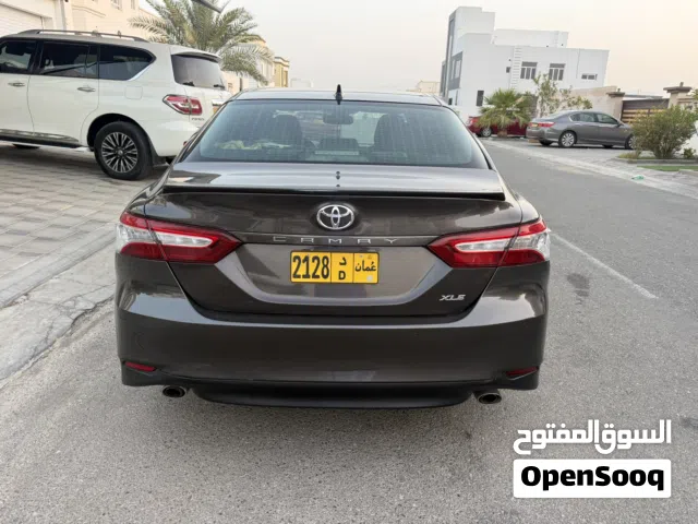 2018 تويوتا كامري XLE