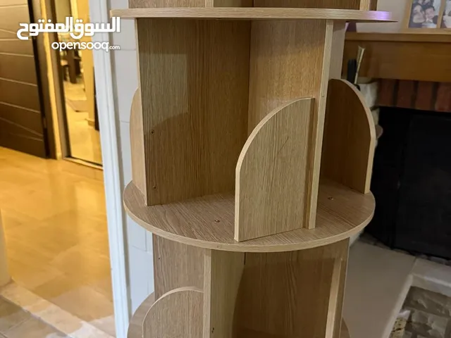 مكتبه بأرفف متعدده حاله جيده