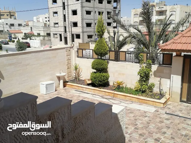 400m2 More than 6 bedrooms Villa for Sale in Zarqa Al Zarqa Al Jadeedeh