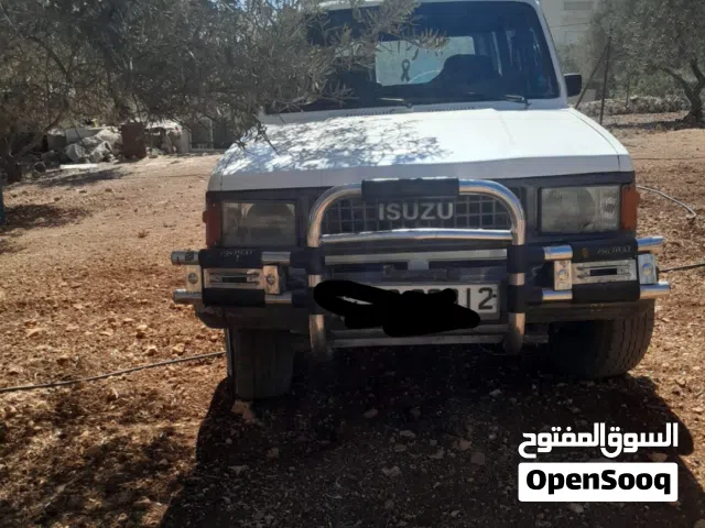 Used Isuzu Trooper in Salt