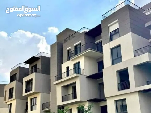 شقة استلام فوري متشطبة ارضي بجاردن للبيع داخل كومباوند سوديك ايست فالقاهرة الجديدة