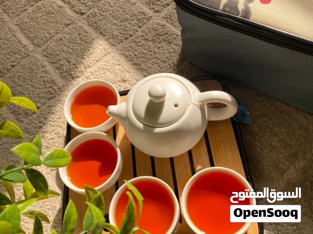 طقم شاي كونغ فو للرحلات و الهدية بلون الأبيض و الأسود مع حقيبة