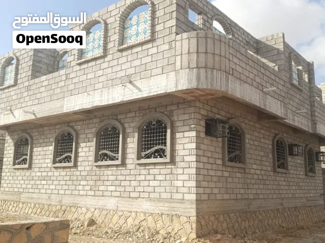  Building for Sale in Al Mukalla Other