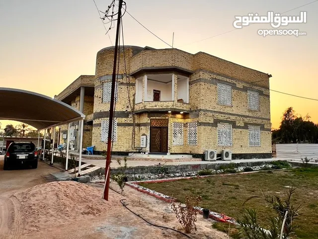 370 m2 More than 6 bedrooms Townhouse for Sale in Basra Tannumah