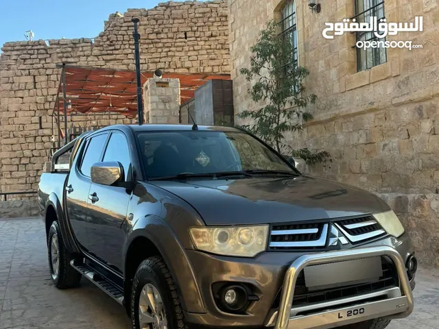 Used Mitsubishi L200 in Al Karak
