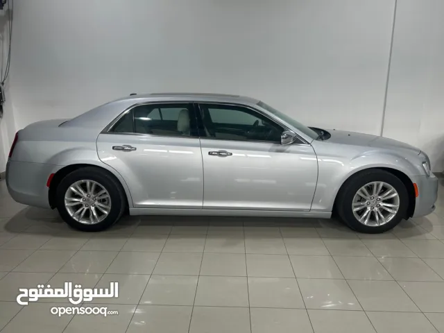 2022 كرايسلر 300 Touring