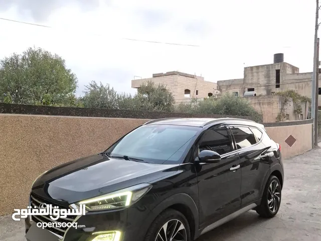 هونداي توسسان دييزل 2000 تيربو 184 حصان لون اسود فل اضافات بدون فتحه