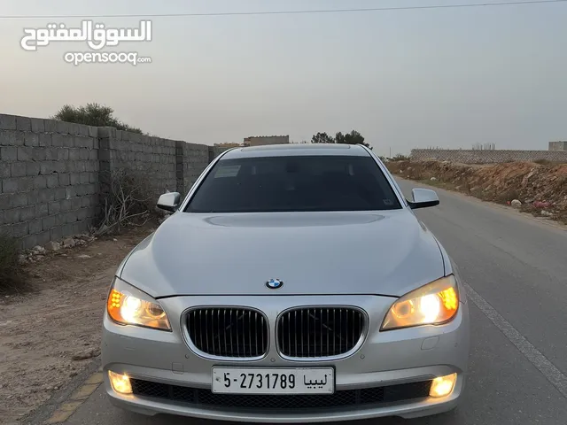 بي ام 740LIفل مسكر