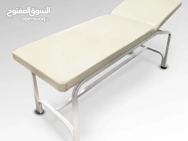 سرير طبي مخصص لعيادة